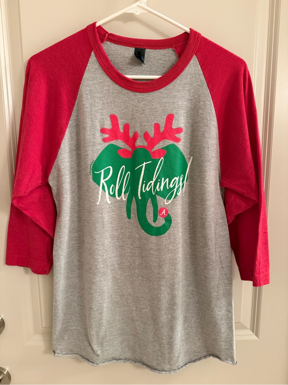 Tultex Gray and Red ¾ Sleeve Alabama Christmas T-shirt